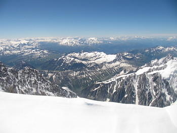 На вершине Монблана (4810 м)